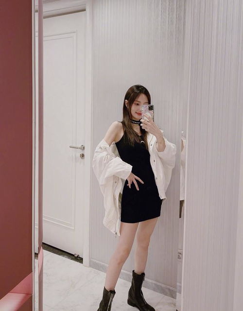 李小璐最近的春日出门穿搭,也太嫩了吧,小仙女快学起来